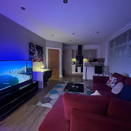 24-7 Secured City Centre Apartments With Free Underground Parking And Wifi Birmingham Luaran gambar