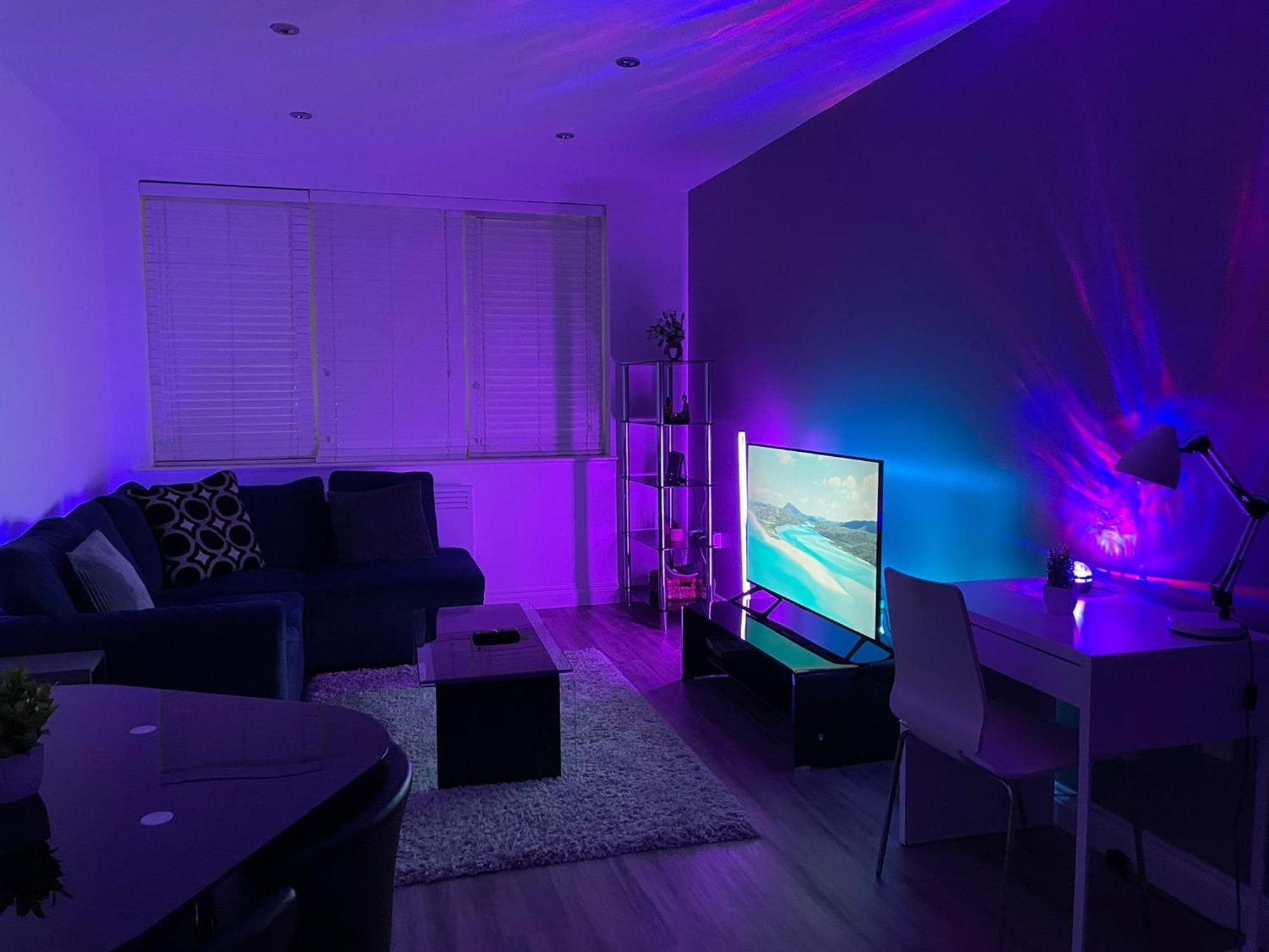 24-7 Secured City Centre Apartments With Free Underground Parking And Wifi Birmingham Luaran gambar